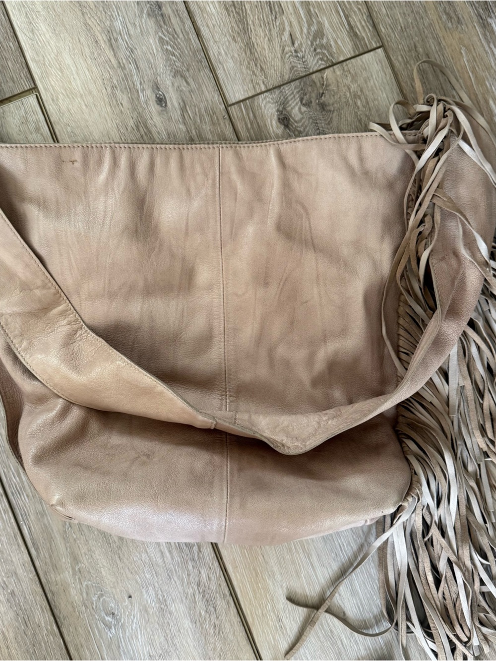 Free people fringe grey/tan purse with fat straps - Picture 3 of 5